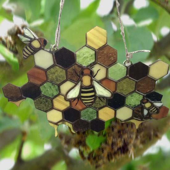 

Подвесной подвесной сотовый ландшафтный дизайн Висячий узор Пчелиный дизайн Плексиглас Ловец солнца для дома