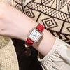 Dámské hodinky Quartz se svítícími ručičkami Kompaktní náramkové hodinky Elegantní hodinky s arabskými číslicemi Snadné čtení v noci Čtvercové hodinky pro každodenní nošení Dárek