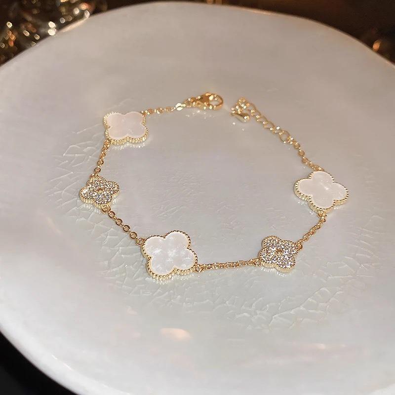Ultra-gleaming Full-diamond Four-leaf Clover Women's Light Luxury High-end Exclusive Delicate Four-leaf Flower Necklace and Bracelet