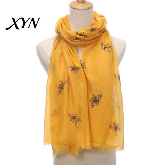 Lightweight Bee Print Scarf for Women, Cute Pattern Neck Scarf, Trendy Accessory Soft Long Thin Shawl Wrap Vacation, Travel, Party Casual Decorative