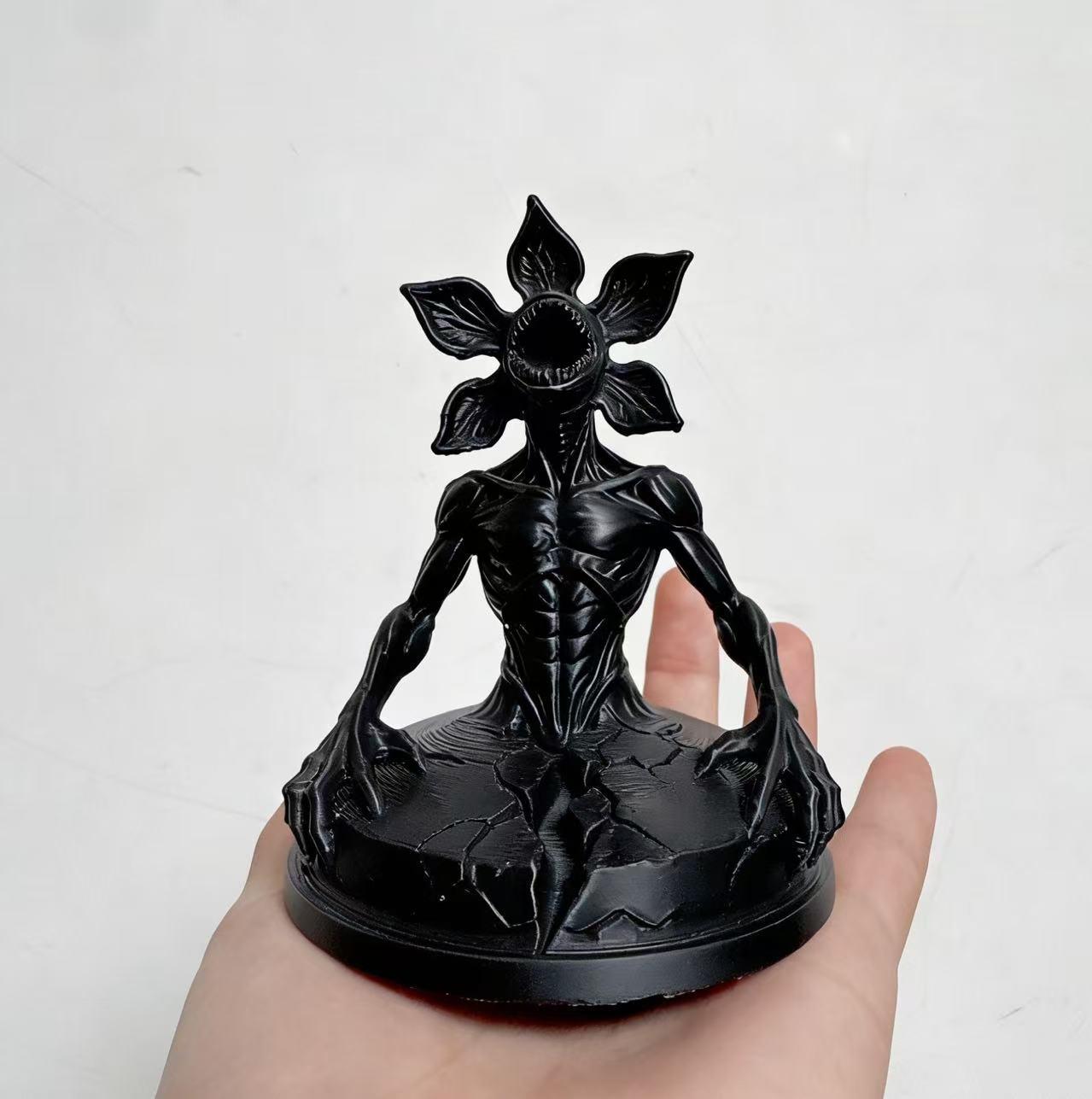 

3D Printed Upside-Down World Demon King Dada Statue: Creative Desktop Ornament