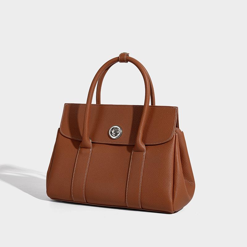 Large Capacity Tote Bag for Women 2025 Luxury New Fashion Texture Commuter Bag Retro Versatile Shoulder Underarm Bag