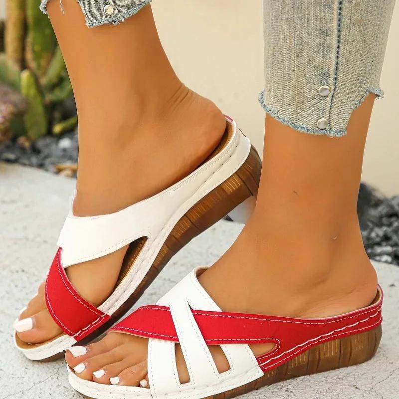 Fashion 2025 Summer New Color Blocked Fashion Women's Thick Bottom Slope Heel Slippers Outdoor Women's Sandals Summer Women Shoes