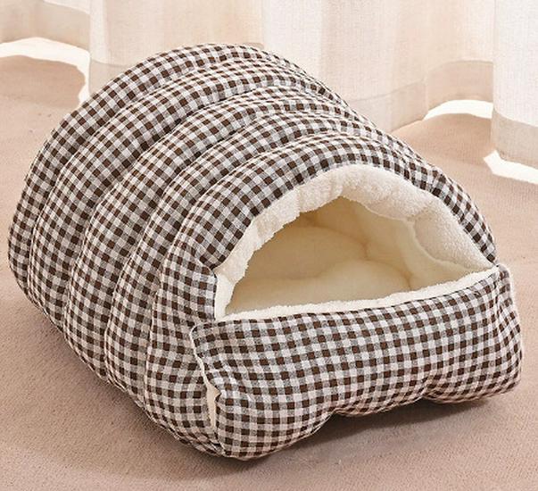 Four Seasons Enclosed Cat Bed: Cozy Winter Tent for Kittens