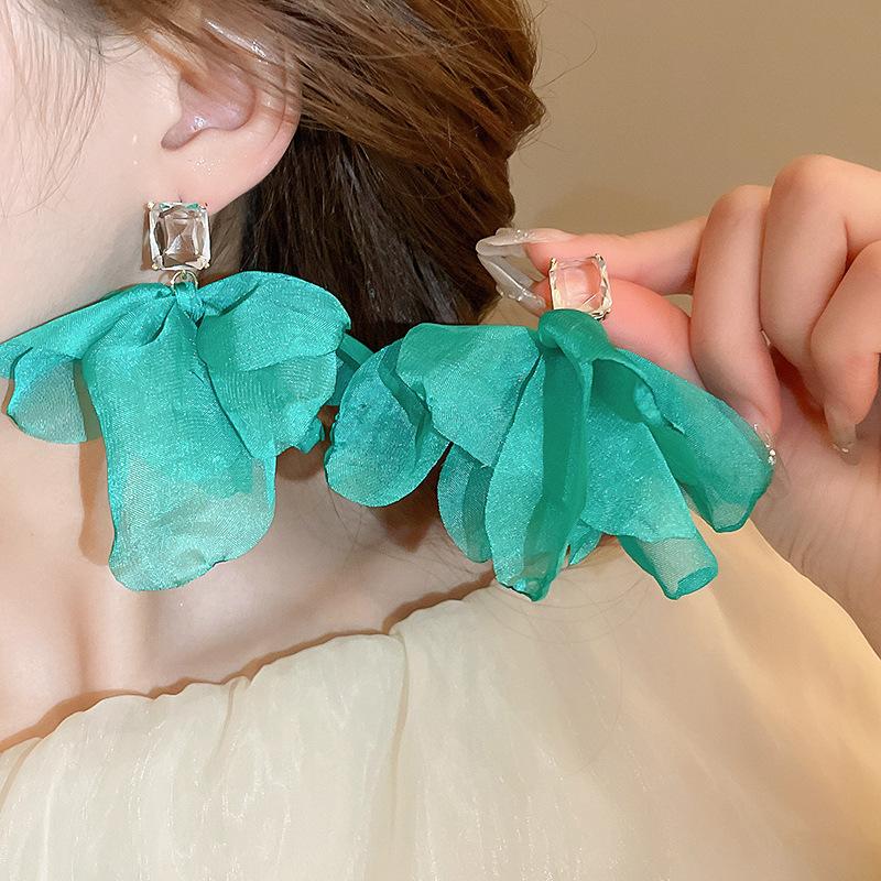 Love mesh flower earrings personalized Internet celebrity same stud earrings small fresh sweet new earrings women