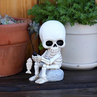 Fishing Skeleton Ornaments Garden Accessory Garden Yard Party Decor Halloween Skeleton Fishing Figurine Desktop Decorative