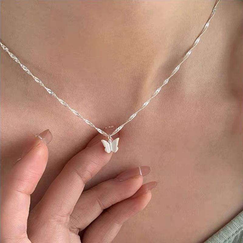 Elegant Korean Style Butterfly Necklace - Women's Summer Light Luxury Choker Clavicle Chain