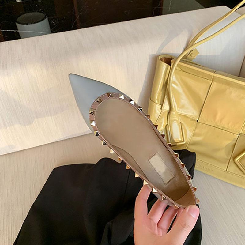 Cowhide version~ 2025 new V home single shoes women's shallow mouth rivet pointed flat shoes Internet celebrity rivet flat shoes