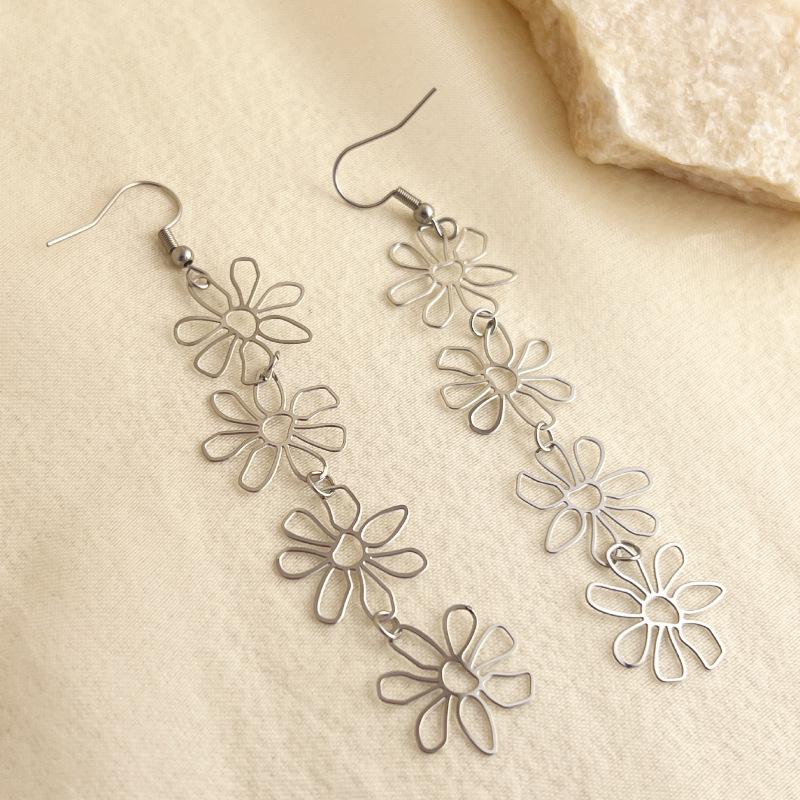 High-End Tassel Flower Earrings: 18k Gold-Plated Stainless Steel, Niche Design