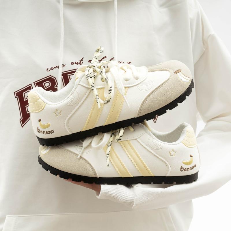 Uformelle flate sko Koreansk stil Mote Damesko Allsidige fritidssko Nisjedesign Hvite sko