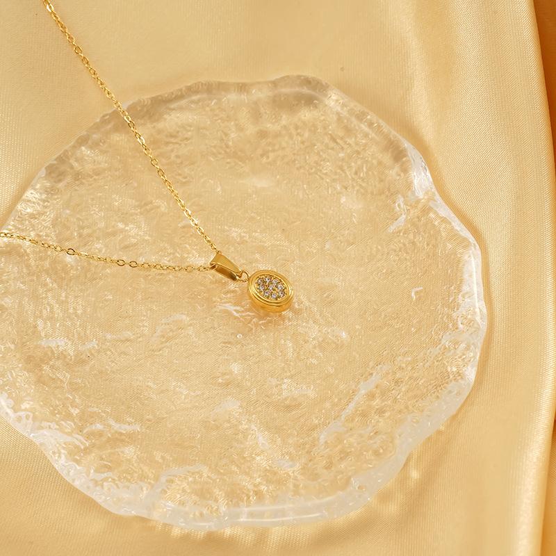 Solid Simple Geometric Premium Sense Zircon Medieval Oval Necklace Titanium Steel Gold Plated Non-Allergy Ladies