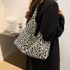 Stylish Large Capacity Korean Fashion Shoulder Bag For Women Autumn Trendy Tote