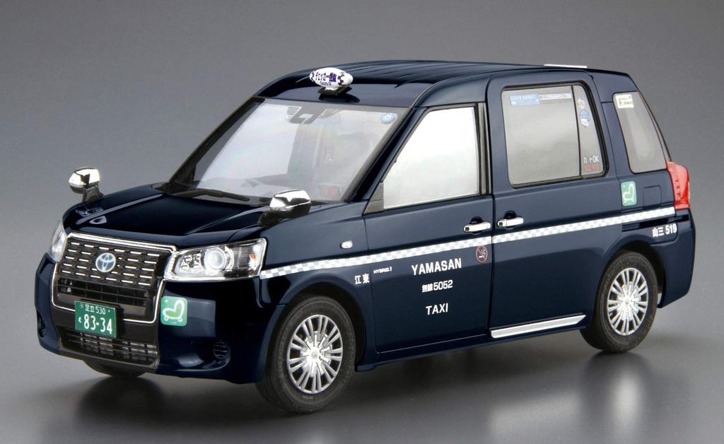 Aoshima Bunka Kyozai The Model Car Series SP Toyota NTP10 JPN Taxi 2017 Checkered Cab Specification Plastic Model 1/24