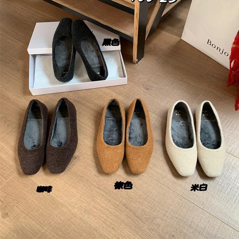 Woolen retro shallow mouth single shoes women's spring and autumn 2025 new versatile commuter soft sole comfortable soft sole grandma shoes