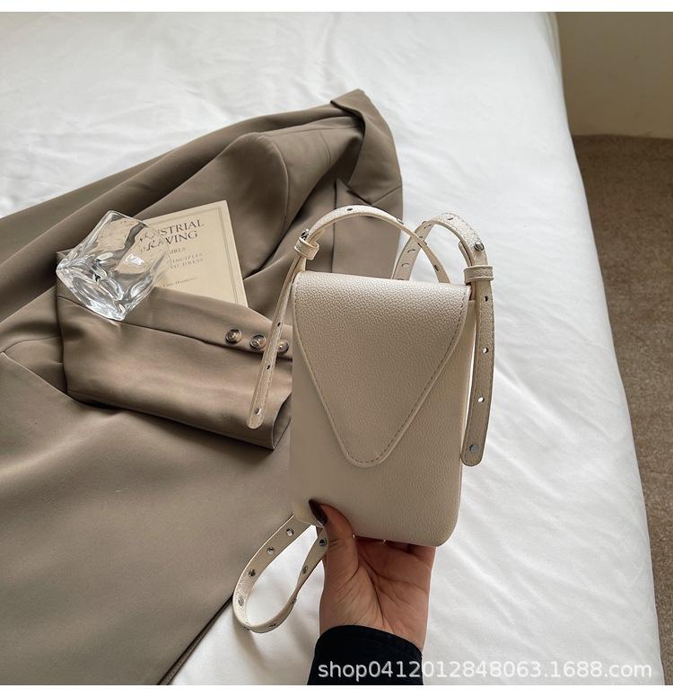 

2025 новая корейская версия простой вертикальной сумки для мобильного телефона, нишевый дизайн, сумка-мессенджер, универсальная модная сумка для поездок на работу