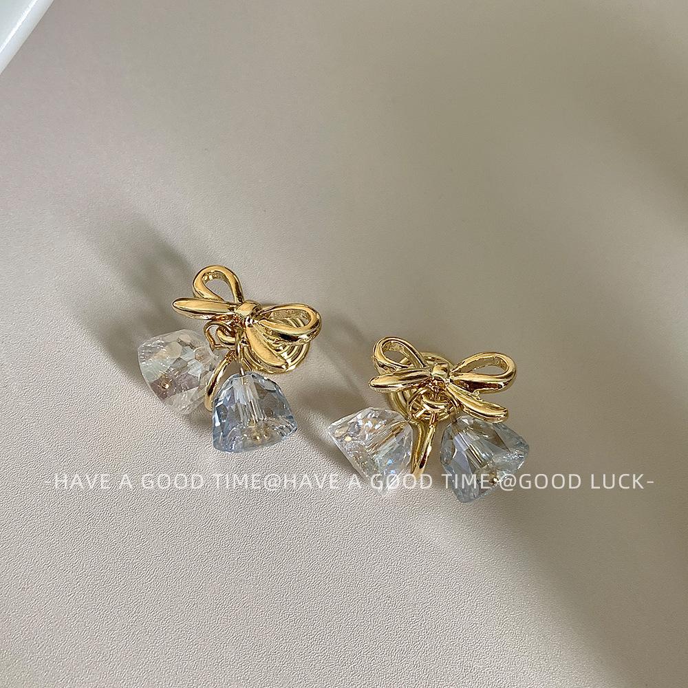 

Korean Christmas Tree Bell Bow Earrings - Simple Fresh Women s Jewelry