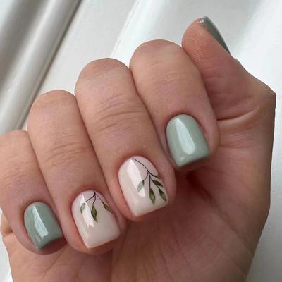 Natural Summer Fresh Short Manicure Elegant Lake Green Gradual Change Leaves Fake Nails Finished 24 Pieces Boxed Nail Pieces