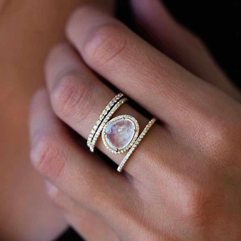 

Hot Sale New Irregular Micro Moonstone Ring Rose Sweet Romantic Holiday Jewelry 8