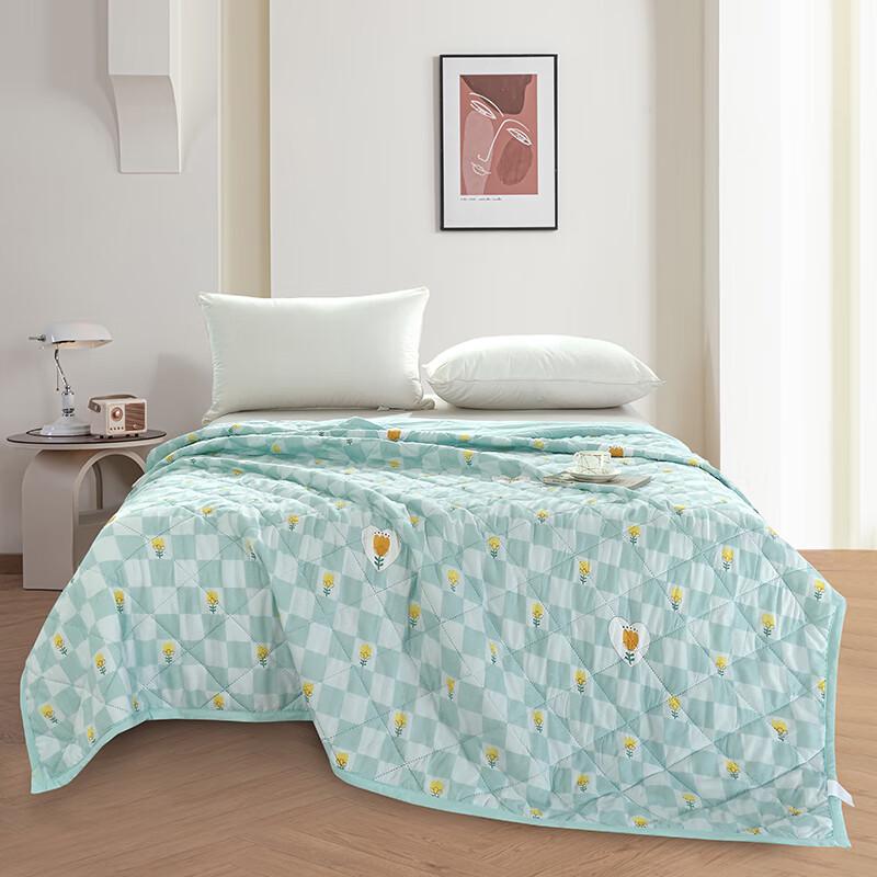 

Breathable Summer Comforter