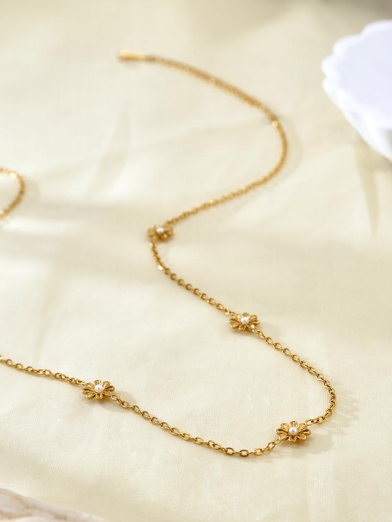 Ins Style Mode Leicht Einfach Luxuriös Elegant Zart Edelstahl 18K Vergoldet Zirkon Gänseblümchen Blume Halskette Damen