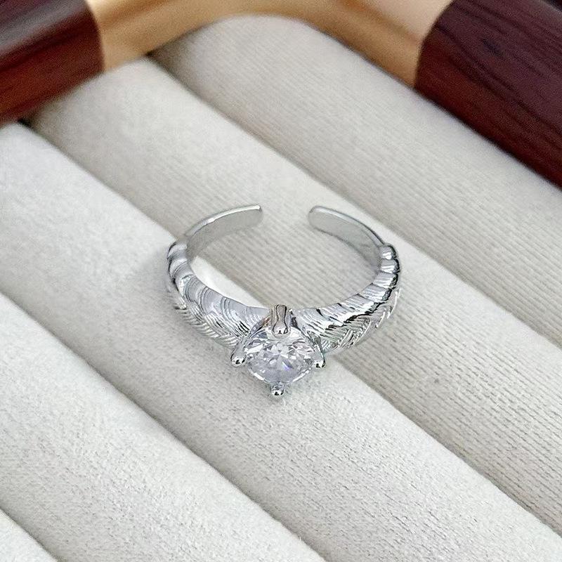 Exquisite Light Luxury Niche High-End Single Diamond Brushed Opening Ring Women'S Fashion Super Flash Diamond Ring