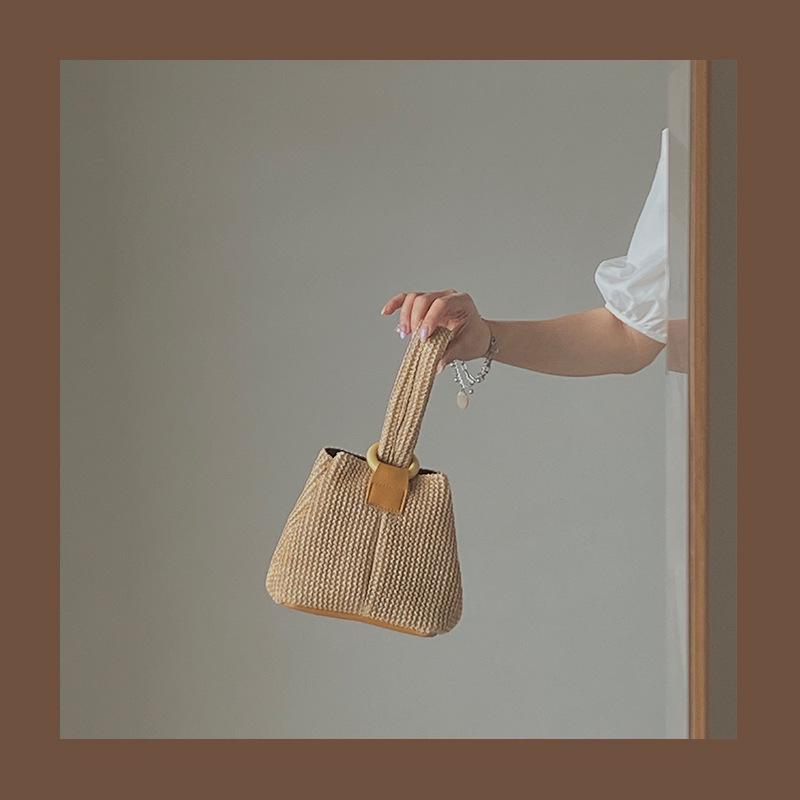

2026 Niche Style Girls Cute Straw Woven Chain Shoulder Bag - Trendy Summer Accessory