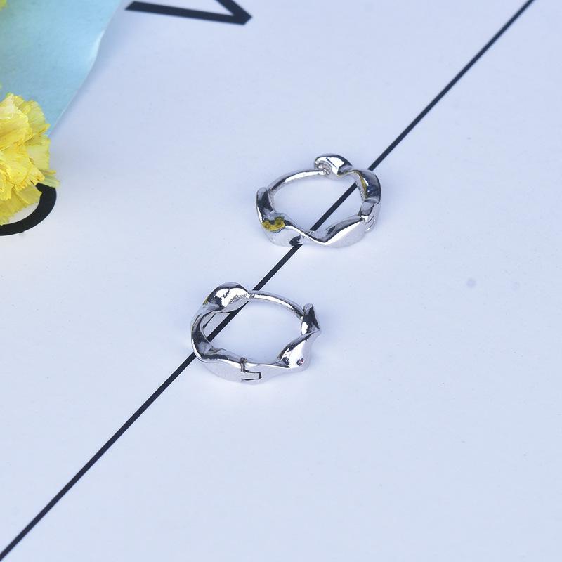 ZHOUYANG Unisex Little Mobius Hoop Earrings For Women Simple Geometric Circle Silver Color Party Gift Fashion Jewelry KBE390