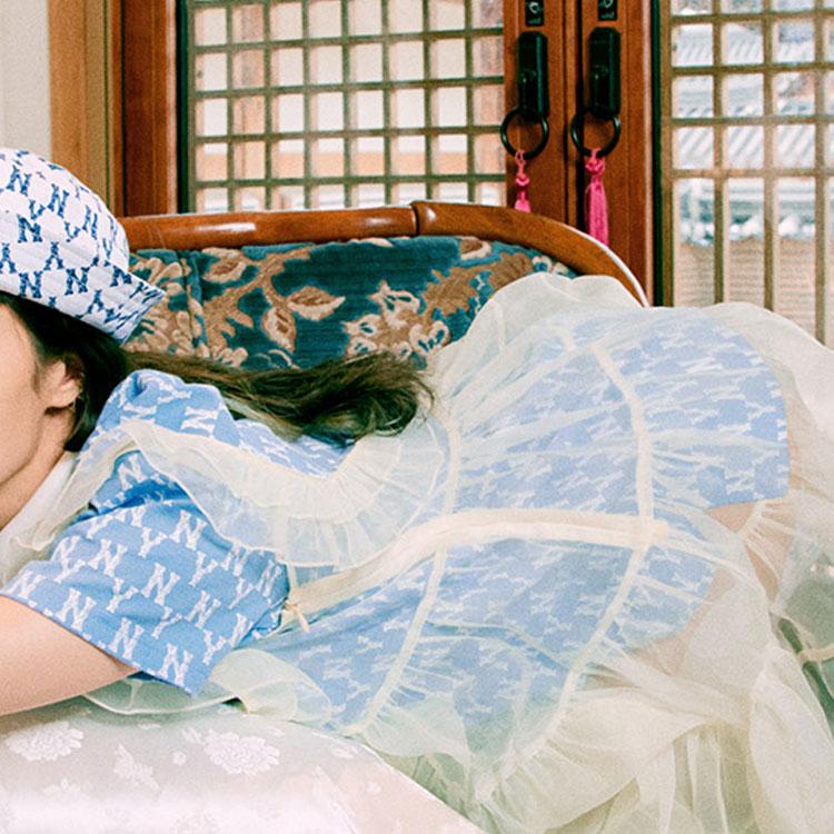 New MLB Mlb Old Flower Polo Shirt Women's Sky Blue 31TSQM131-50S