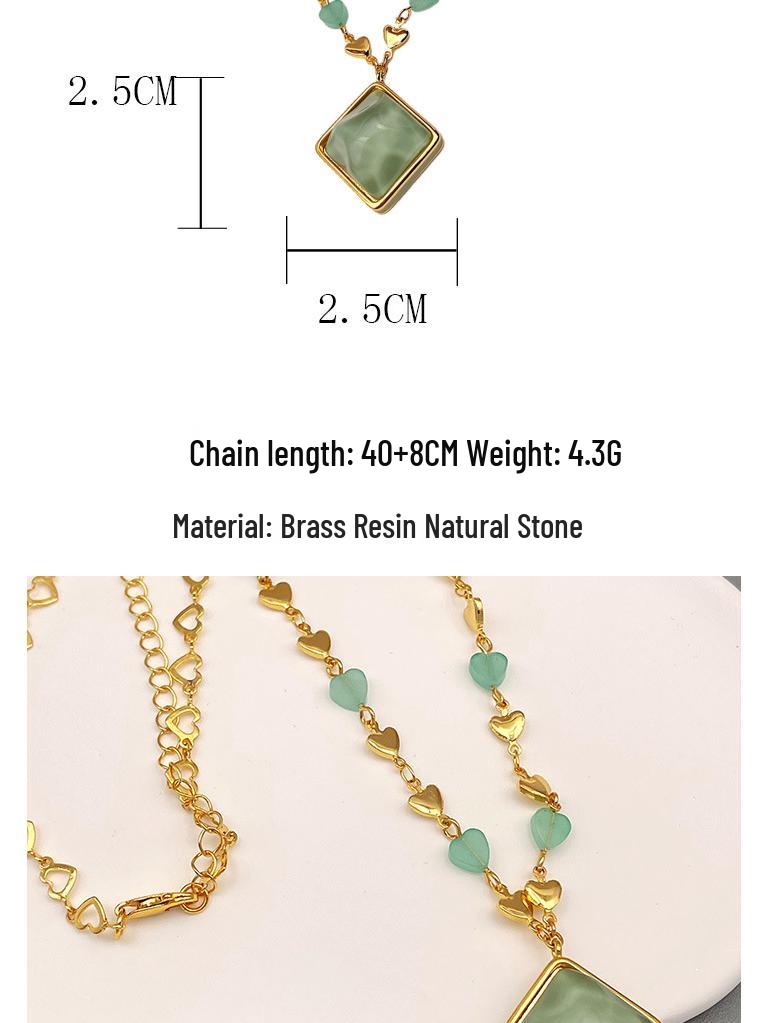 Vintage European & American Green Jade Heart Pendant Necklace - Exquisite Retro Choker