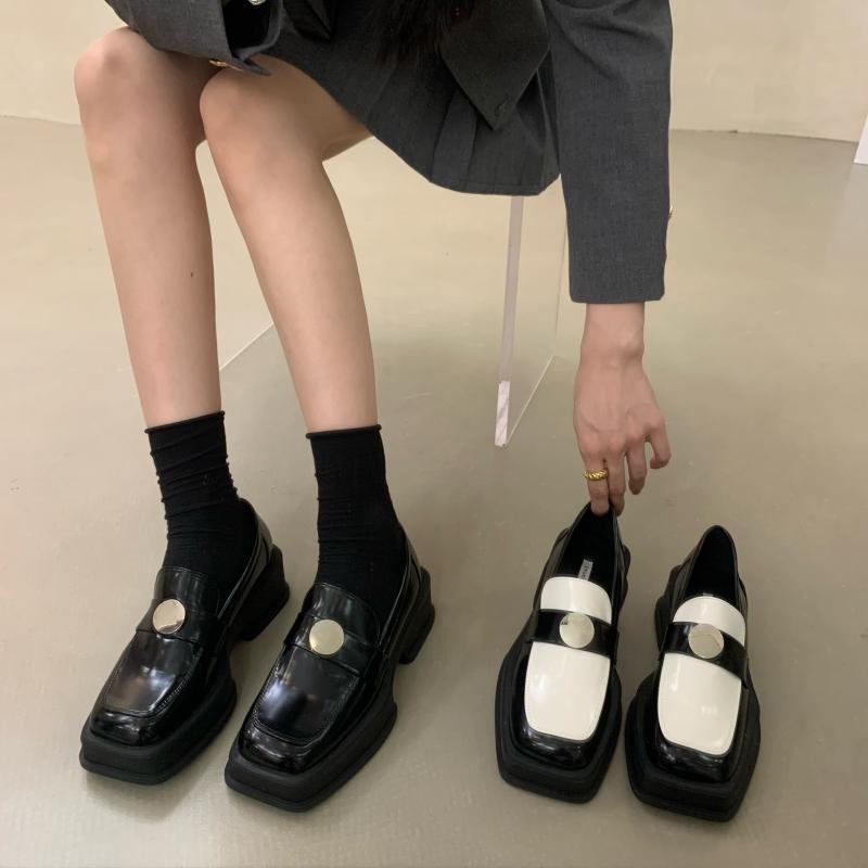 Thick-soled Black Square Head British Style Small Leather Shoes Women's Shoes Spring 2025 Retro Loafers Design Sense Single Shoes