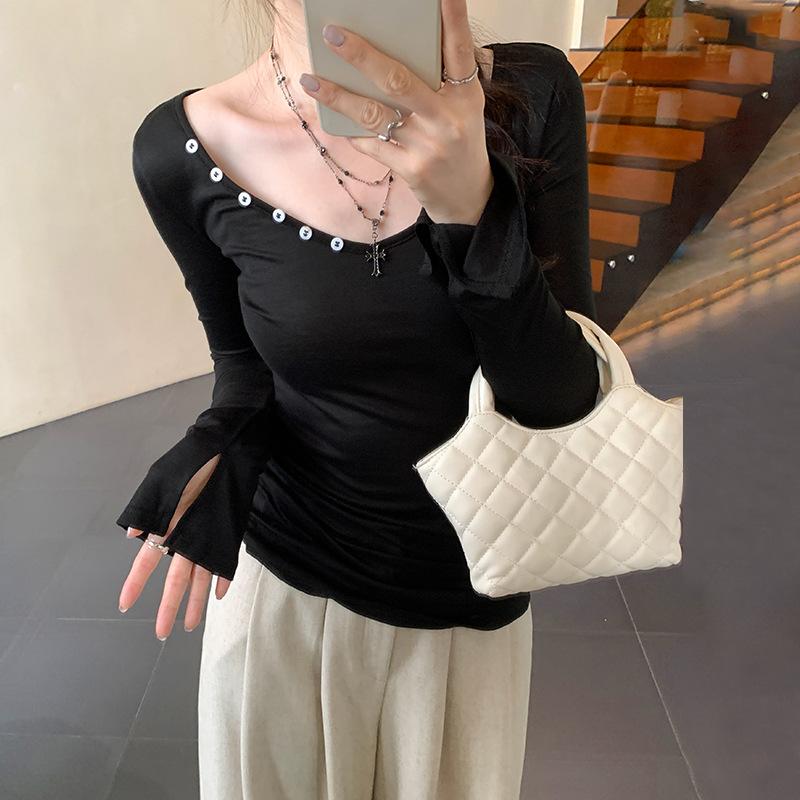 Design Sense Stripe Slim-fit Big V-neck Button Decoration Thin Long Sleeve T-shirt Women's Early Autumn New Sunscreen Cover Base Shirt