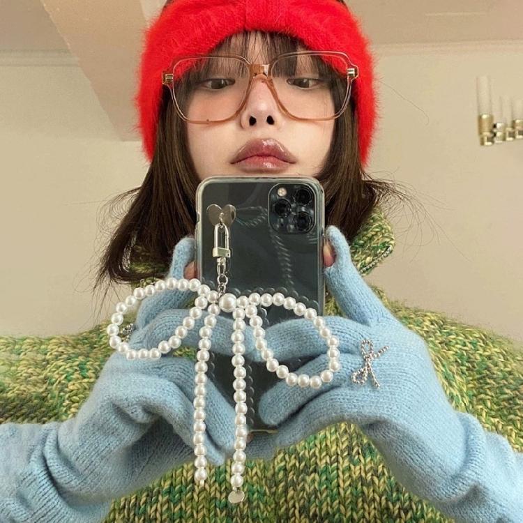 Unique Keyring Decoration with Bead Bowknot Heart Decorative Keychain for Bag