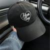 Korean-style Classic Black Hat, New Heart-shaped Baseball Cap for Men, Letter-embroidered Duckbill Cap for Women, Makes the Face Look Smaller, Trendy