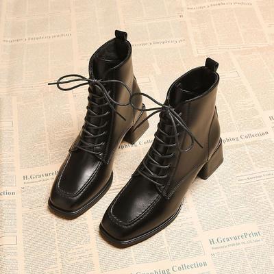 Eckige Zehenpartie Leder Absatz Damen Stiefeletten Herbst Winter Fleecegefüttert Schnürung Weibliche Kurze Schuhe Hohe Qualität Neu in Stiefeletten