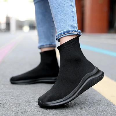 Scarpe da uomo alla moda, con calzini, elasticizzate, slip-on, stivali da uomo, scarpe da ginnastica casual in maglia per uomo, estate 2024, scarpe da passeggio traspiranti alla moda da uomo