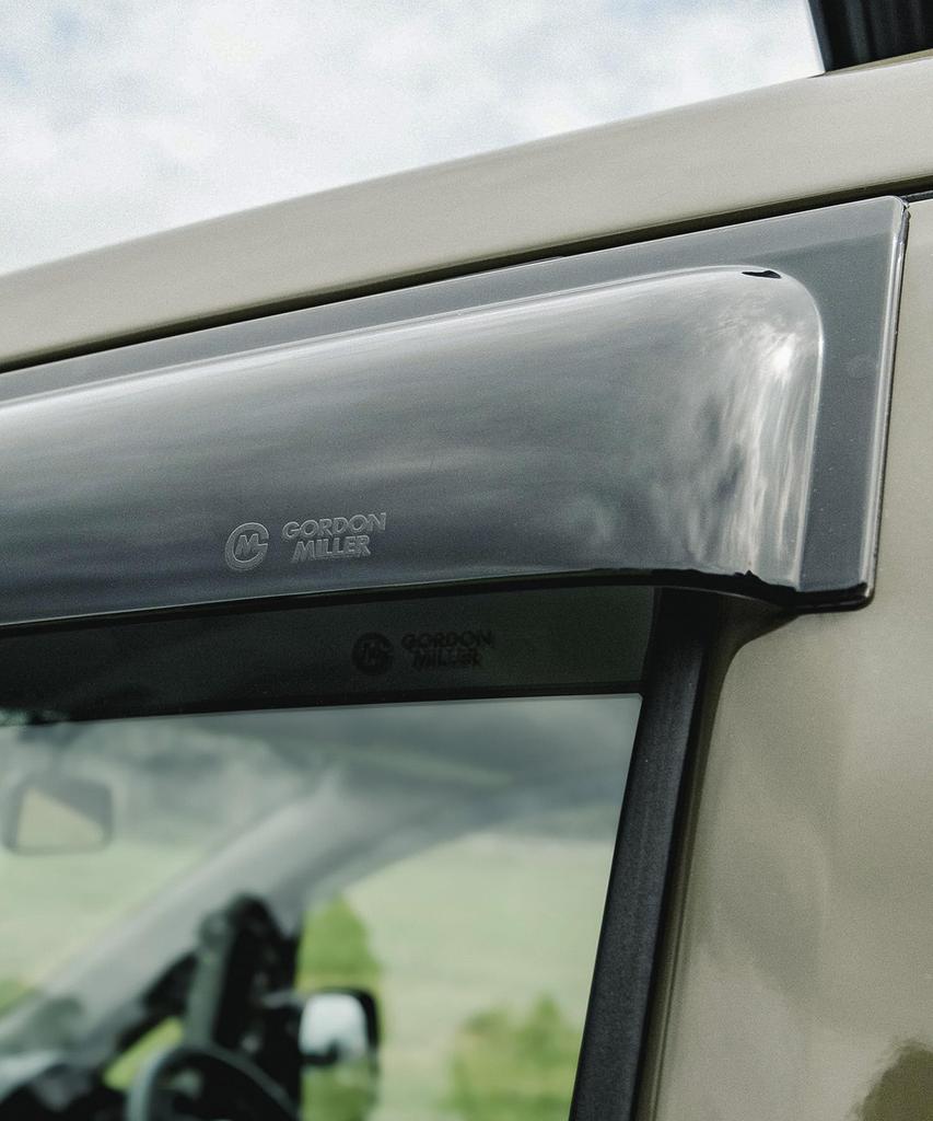 GORDON MILLER Car Side Visor Side Visor for NV200 1743239