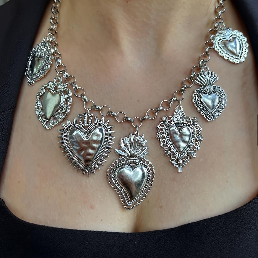 Vintage-Inspired Silvery Color Chain Necklace With Multiple Holy Heart Pendants Women's  Accessory For Parties Jewelry