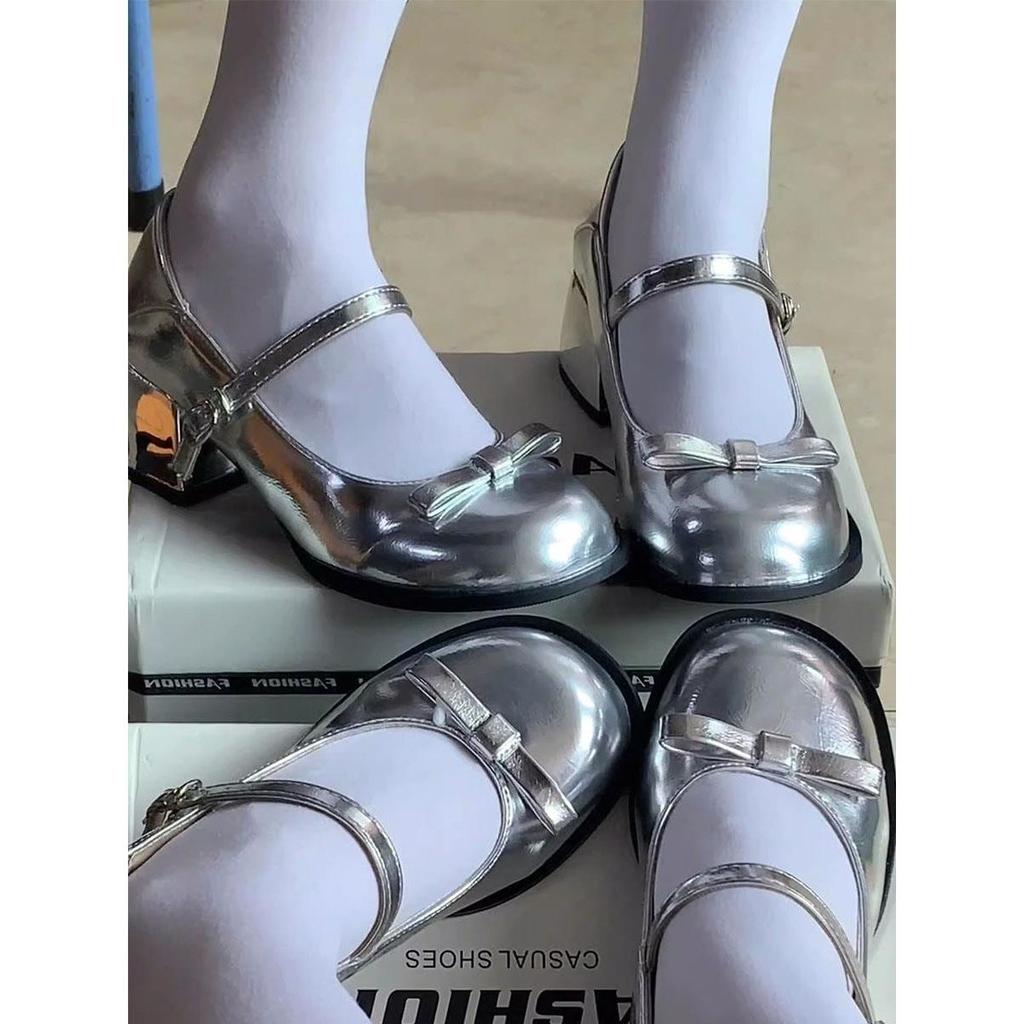 Korean version of Mary Jane shoes 2025 new thick heel silver bow JK single shoes light mouth girl round head small leather shoes