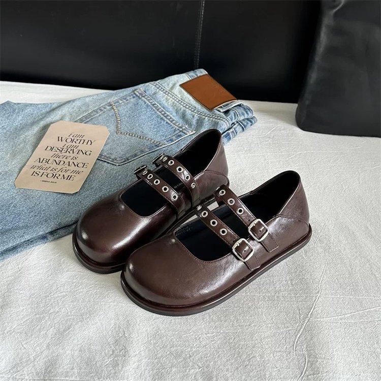 2025 New French Retro Mary Jane Shoes Women's Flat Bottom One-word Buckle with Shallow Mouth Evening Shoes Patent Leather Temperament Single Shoes