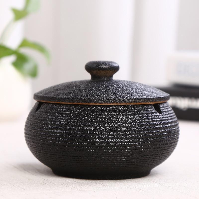 Vintage European Ceramic Ashtray With Creative Design For Home Decor And Smoking Lounge