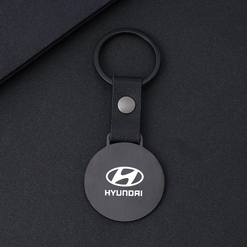 Legerat Läder Bil Logotyp Nyckelringar Nyckelkedja Hänge För Hyundai i30 ix35 ix25 i20 solaris accent tucson Interiör Auto Tillbehör