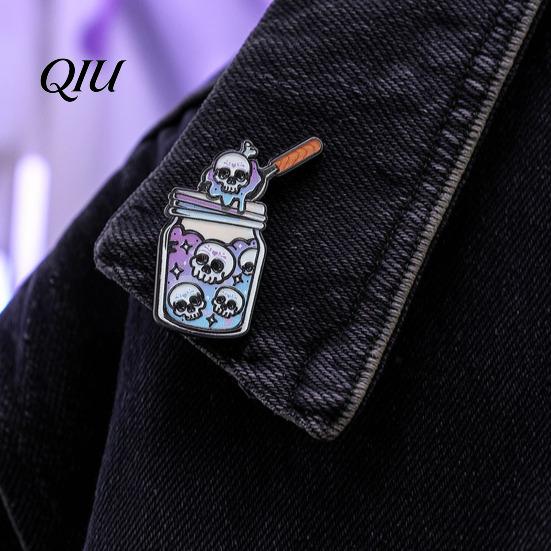 Handmade Enamel Accessory Halloween Badge Dark Gothic Style Skull Patten Milk Tea Statement Lapel Pin Shape Zinc Alloy Texture Brooch Versatile