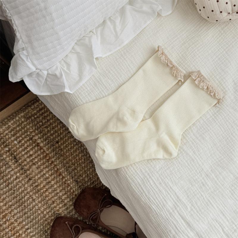 

Женские осенне-зимние винтажные принцессные кружевные хлопковые носки средней длины 1 pair молочный белый