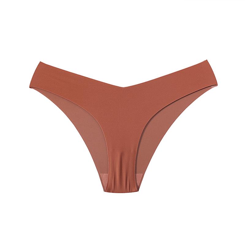 Women's Seamless Ice Silk Low-Waist Briefs: Breathable, Quick-Dry, Pure Cotton Crotch - Perfect for Yoga & Sports.