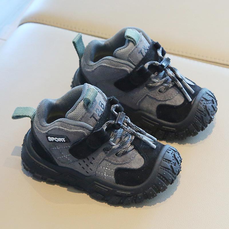 Zapatillas deportivas para niños 2025 primavera y otoño nuevas zapatillas de papá para niños zapatillas de running para niñas zapatillas de montañismo suela blanda zapatillas casuales para bebé