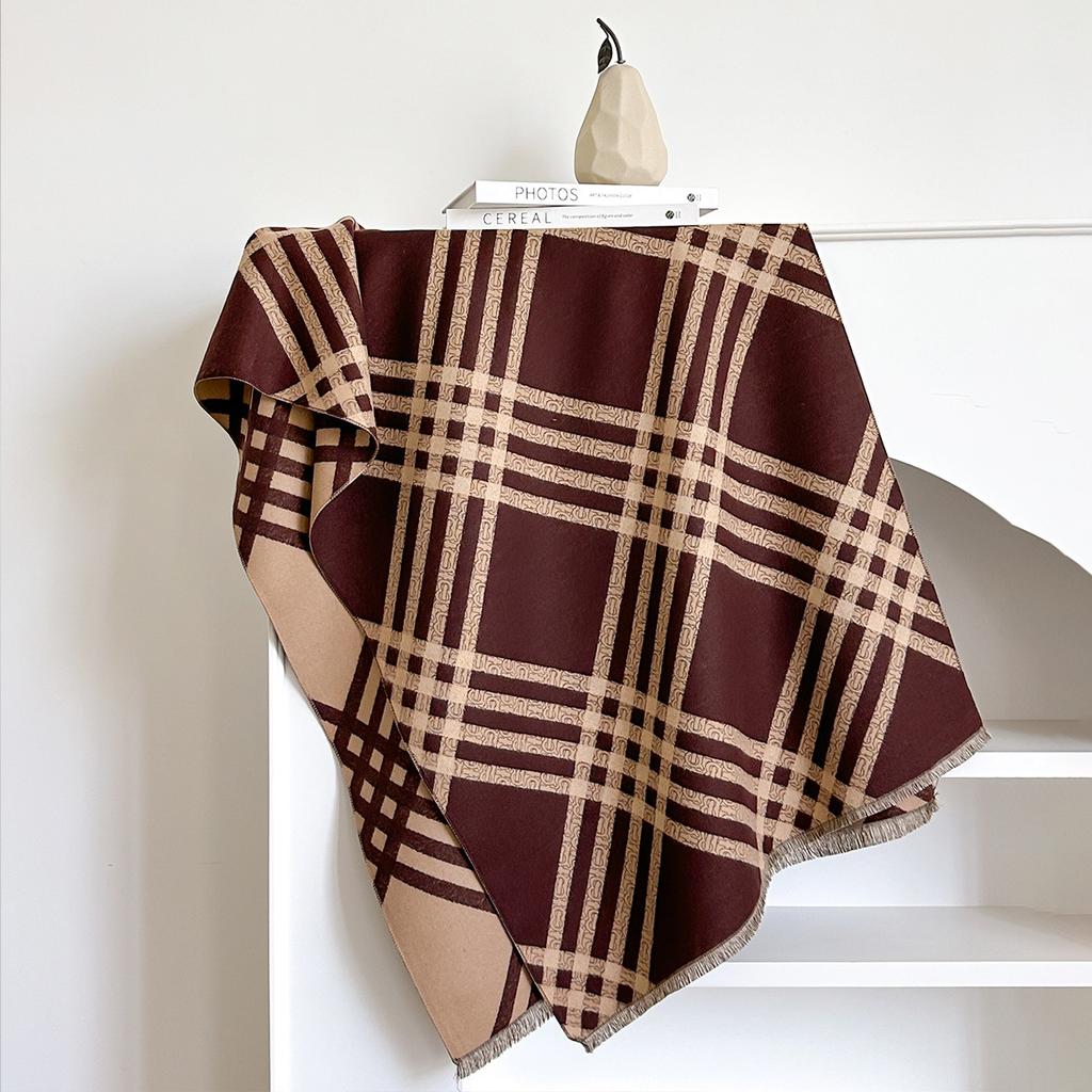 Black And White Line Plaid Scarf Women'S Winter High-End Sense Of Gold Temperament Imitation Cashmere Scarf