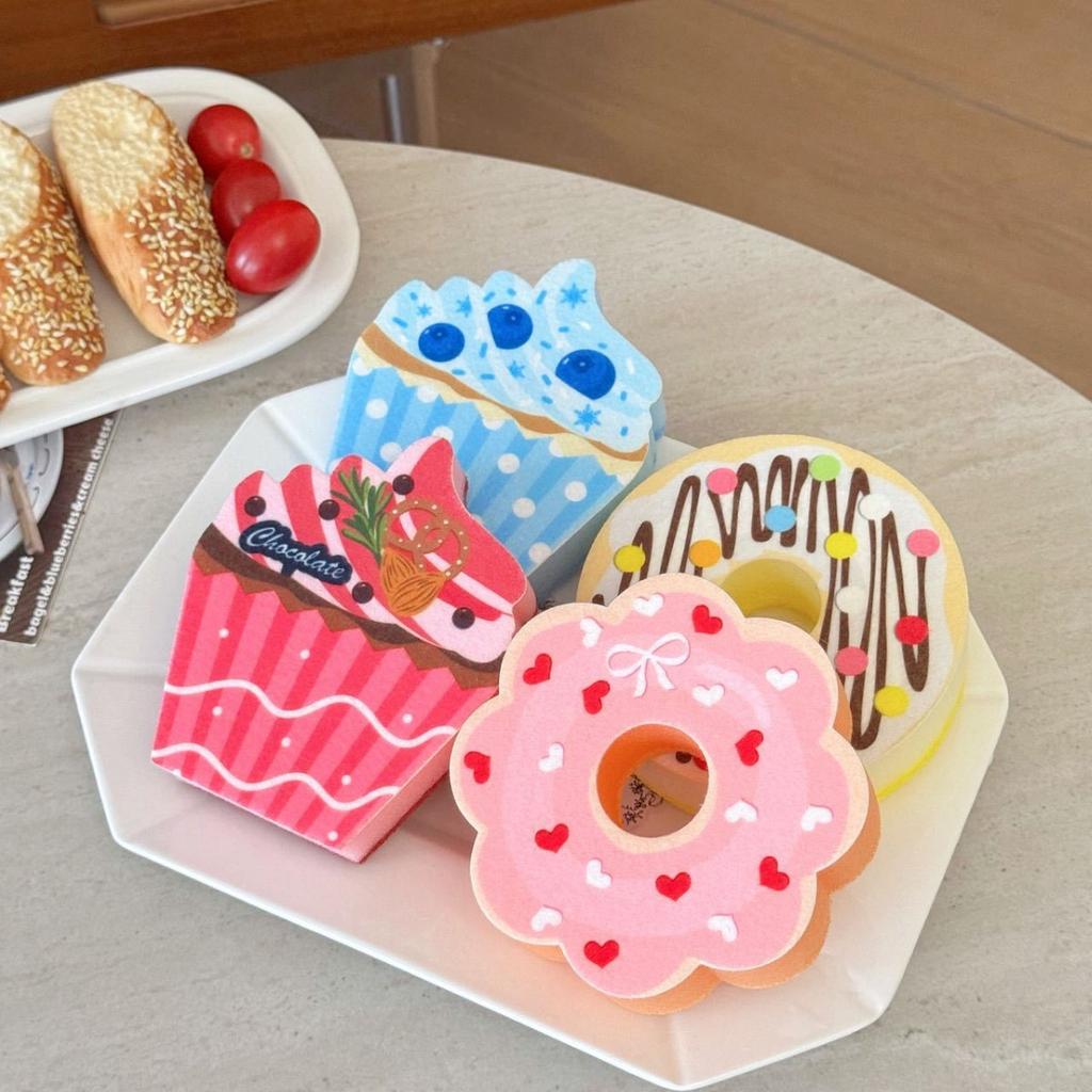 Donut-Shaped Dishwashing Sponges Produce Rich Foam, Are Soft And Delicate, Highly Absorbent, And Quickly Drain Water. 4pcs Per Pack, Easy to Clean