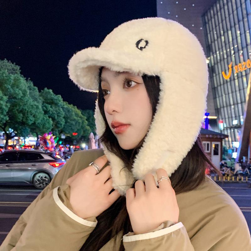 Autumn and winter hats women's plush duck tongue pullover hat fashion thermal ear protection hat cycling cold protection