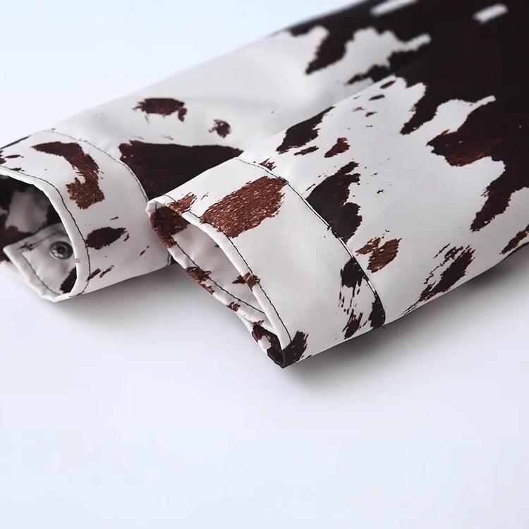 Evropský a americký styl dámský krátký kabát s klopou a nepravidelným vzorem