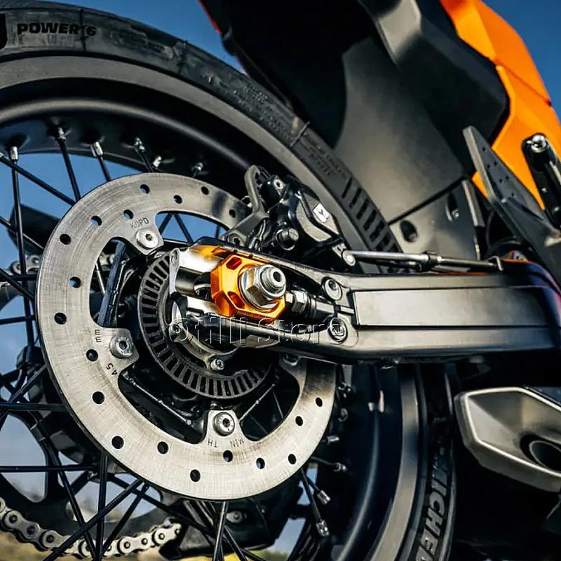 CNC Aluminum Rear Chain Adjuster Axle Block Motorcycle Accessories For DUKE 390 125 Duke390 Duke125 2024 2025 Orange With Logo